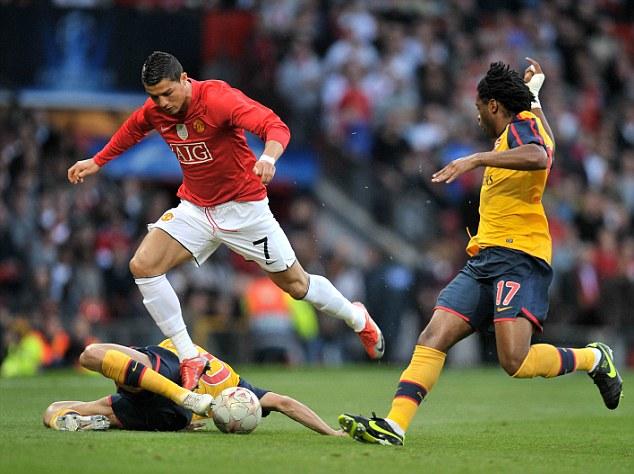 瞳夕解说杯晒照：明年又会是什么样的展开捏